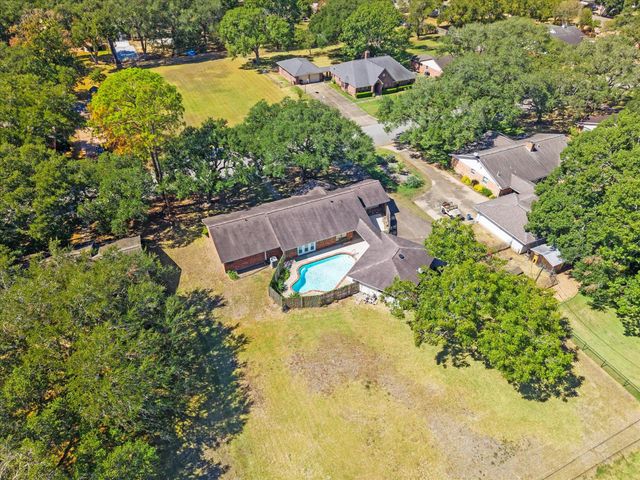 2605 Cypress Lane, Rosenberg, TX 77471