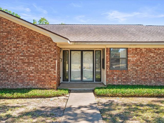 2605 Cypress Lane, Rosenberg, TX 77471