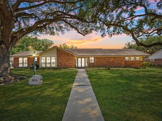 2605 Cypress Lane, Rosenberg, TX 77471