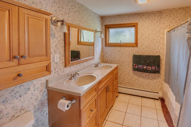 6 Goodbout Road, Lincoln, NH 03251