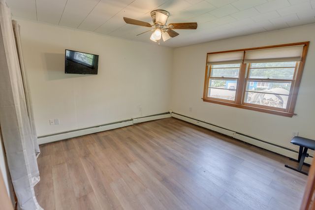 6 Goodbout Road, Lincoln, NH 03251