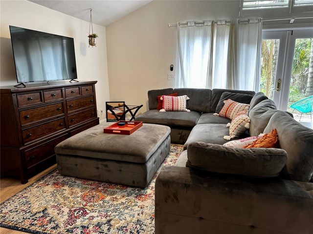 1222 E CRAWFORD STREET B, Tampa, FL 33604