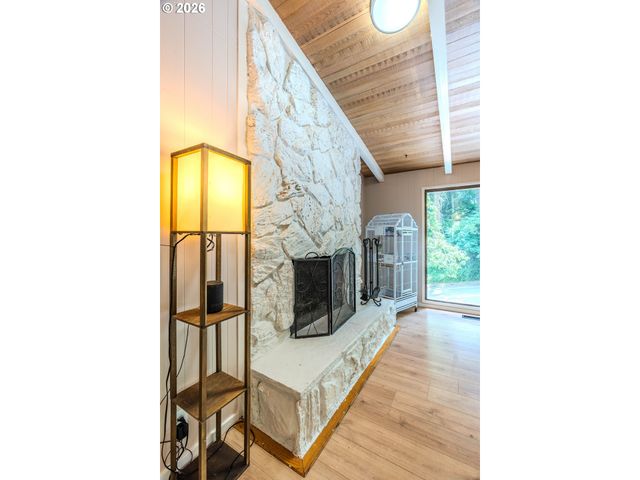 1109 CHARMAN St, Oregon City, OR 97045