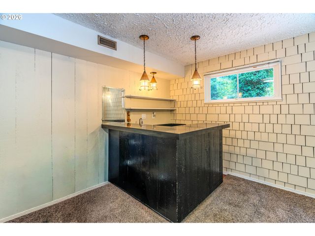 1109 CHARMAN St, Oregon City, OR 97045