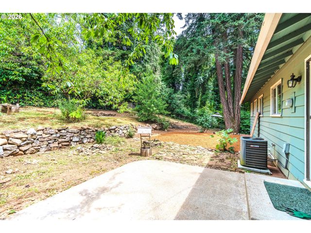 1109 CHARMAN St, Oregon City, OR 97045