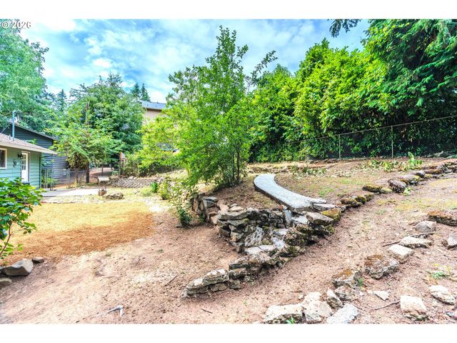 1109 CHARMAN St, Oregon City, OR 97045