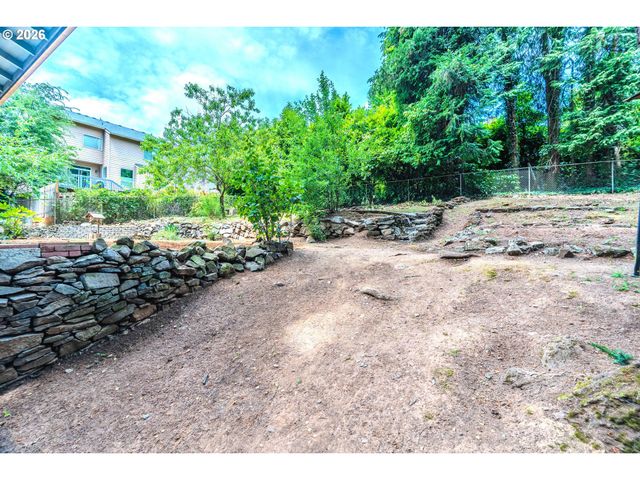 1109 CHARMAN St, Oregon City, OR 97045
