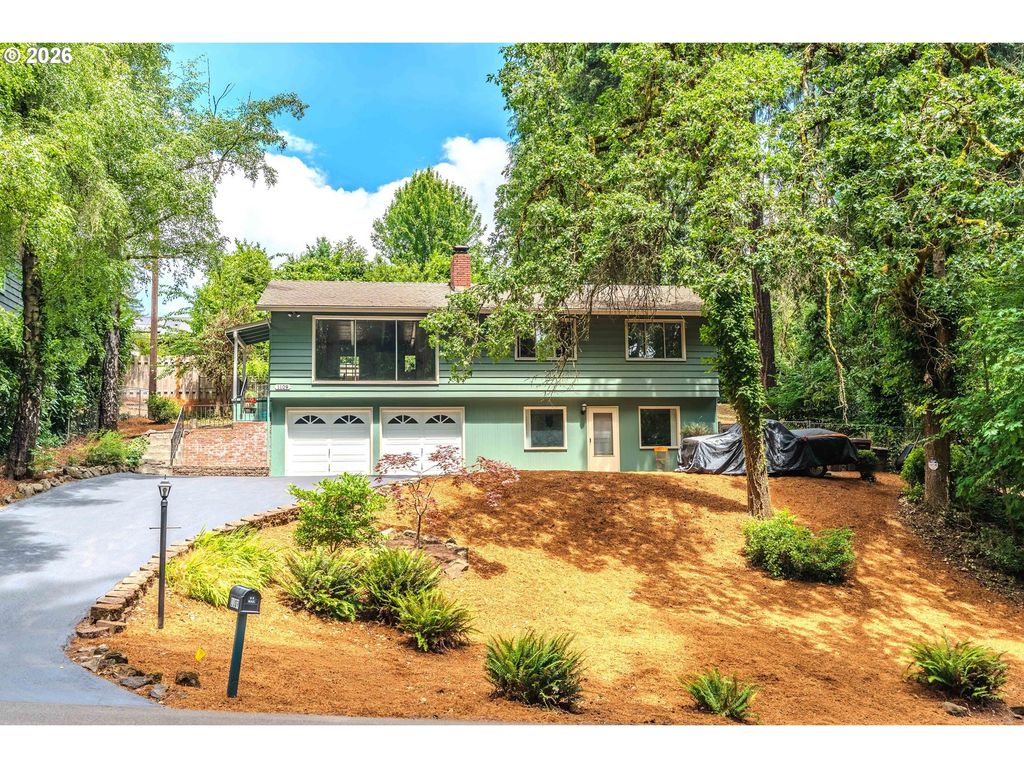 1109 CHARMAN St, Oregon City, OR 97045