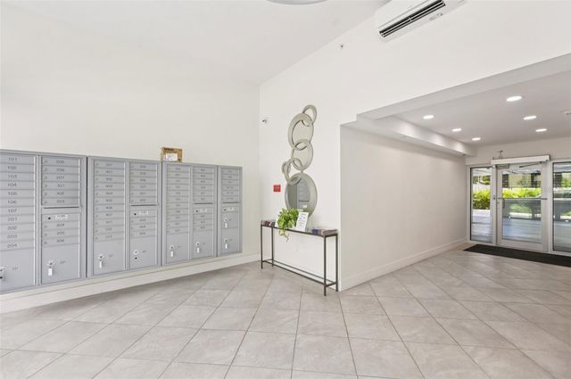 11 SUNSET DRIVE 502, Sarasota, FL 34236