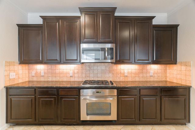 7 E Deer River Circle, The Woodlands, TX 77389