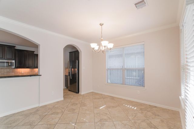 7 E Deer River Circle, The Woodlands, TX 77389