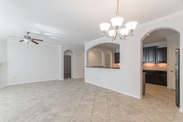 7 E Deer River Circle, The Woodlands, TX 77389