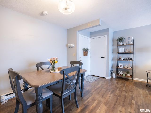 2601 W Willowlake Dr Apt 20, Peoria, IL 61614