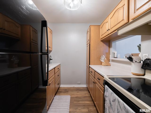 2601 W Willowlake Dr Apt 20, Peoria, IL 61614