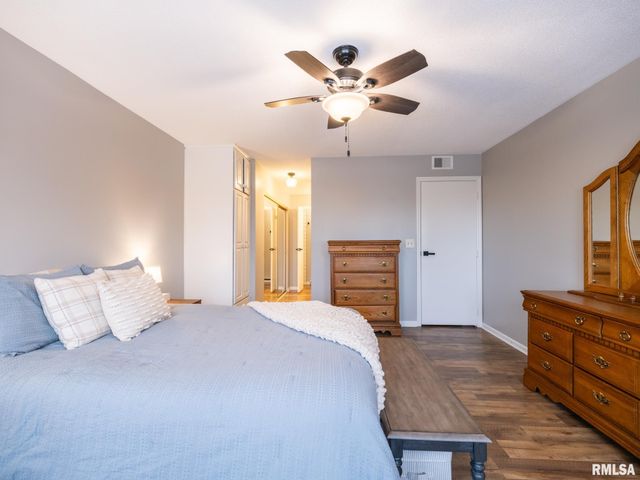 2601 W Willowlake Dr Apt 20, Peoria, IL 61614