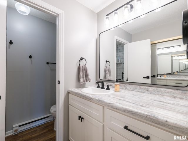 2601 W Willowlake Dr Apt 20, Peoria, IL 61614