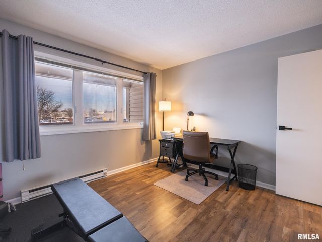 2601 W Willowlake Dr Apt 20, Peoria, IL 61614