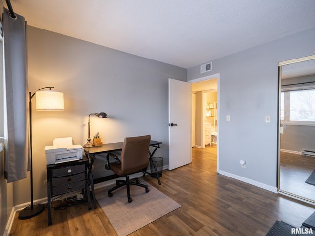 2601 W Willowlake Dr Apt 20, Peoria, IL 61614