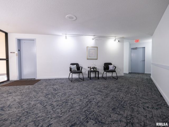 2601 W Willowlake Dr Apt 20, Peoria, IL 61614