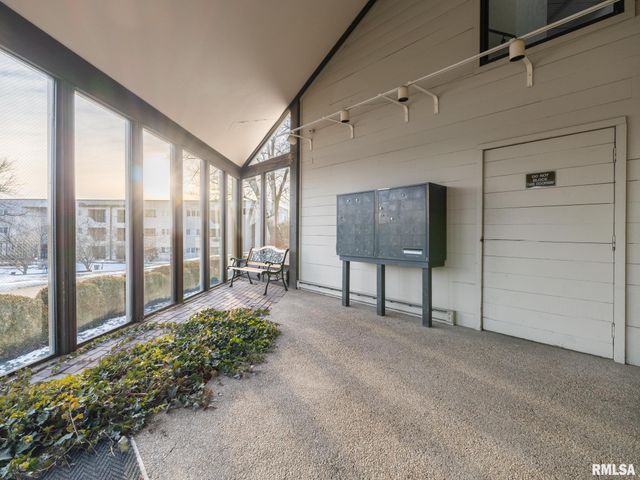 2601 W Willowlake Dr Apt 20, Peoria, IL 61614