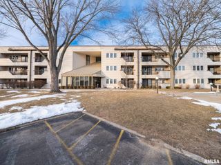 2601 W Willowlake Dr Apt 20, Peoria, IL 61614