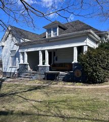 1112 Batts Blvd, Springfield, TN 37172