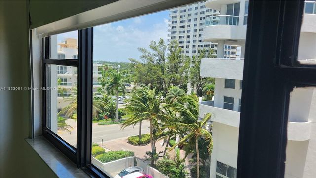 6345 Collins Ave 631, Miami Beach, FL 33141