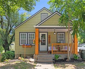 1213 Spruce Street, Leavenworth, KS 66048