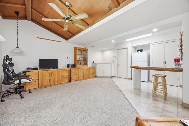 5720 Cypress Point Drive, Bakersfield, CA 93309