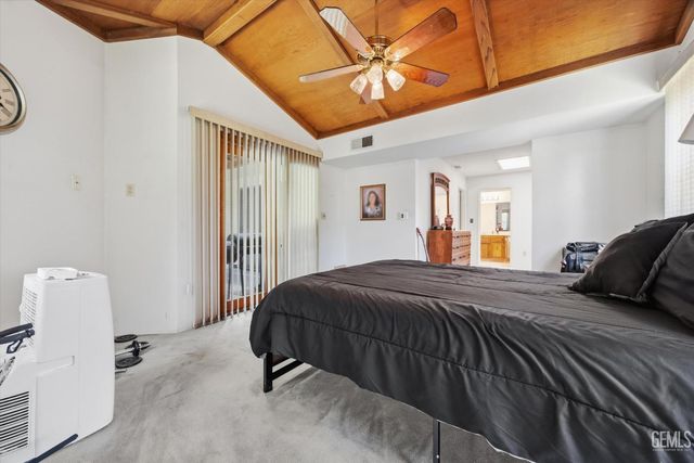 5720 Cypress Point Drive, Bakersfield, CA 93309