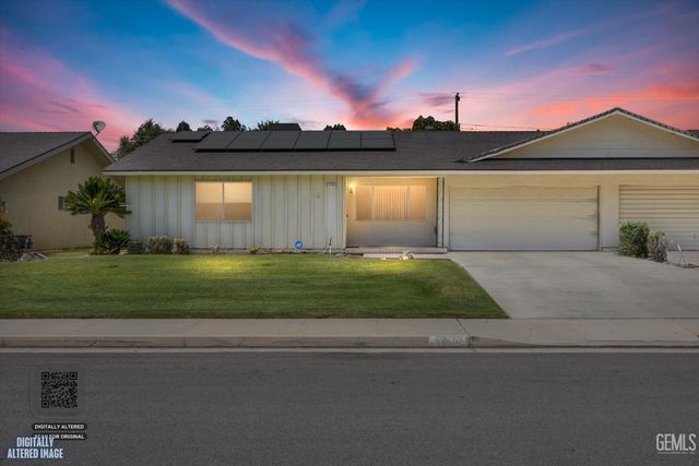 5720 Cypress Point Drive, Bakersfield, CA 93309