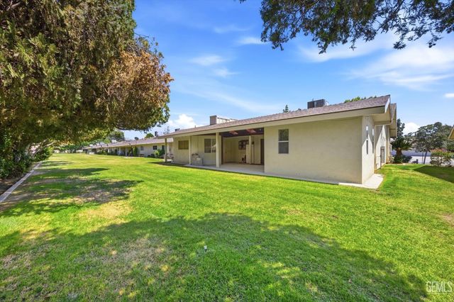 5720 Cypress Point Drive, Bakersfield, CA 93309