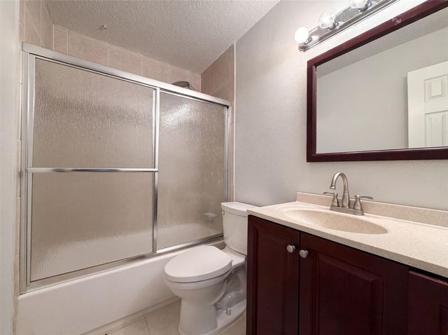2503 Mccue Road 6, Houston, TX 77056