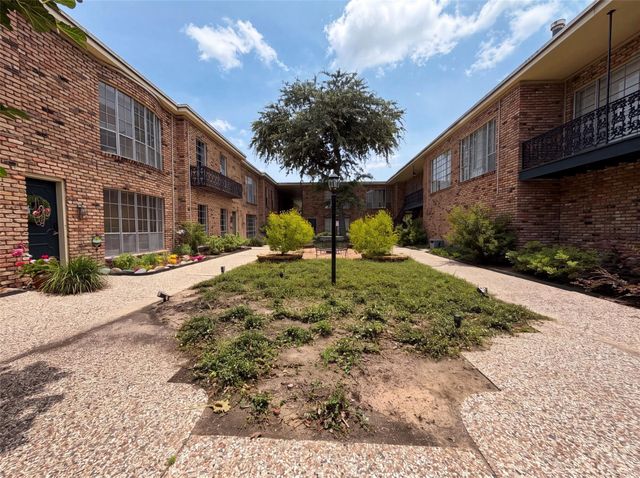 2503 Mccue Road 6, Houston, TX 77056