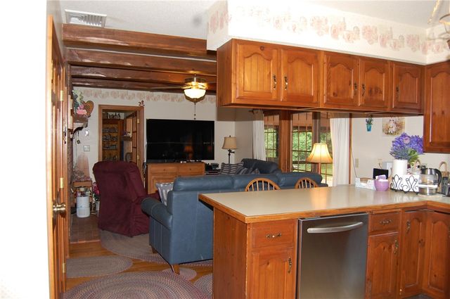 60 Trout Brook Lane, Scituate, RI 02857