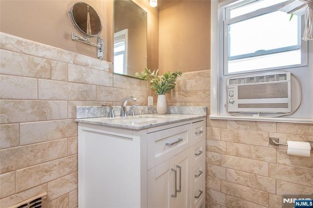 5 Newell Place, North Arlington, NJ 07031