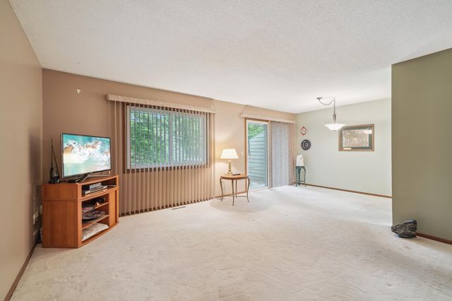 11250 Vessey Avenue S, Bloomington, MN 55437