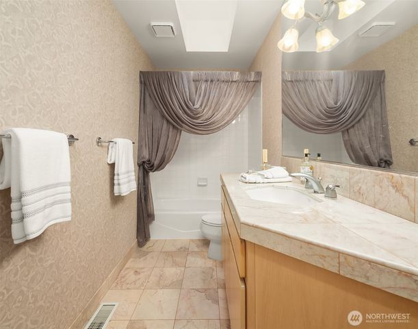 912 Cedar Street, Edmonds, WA 98020