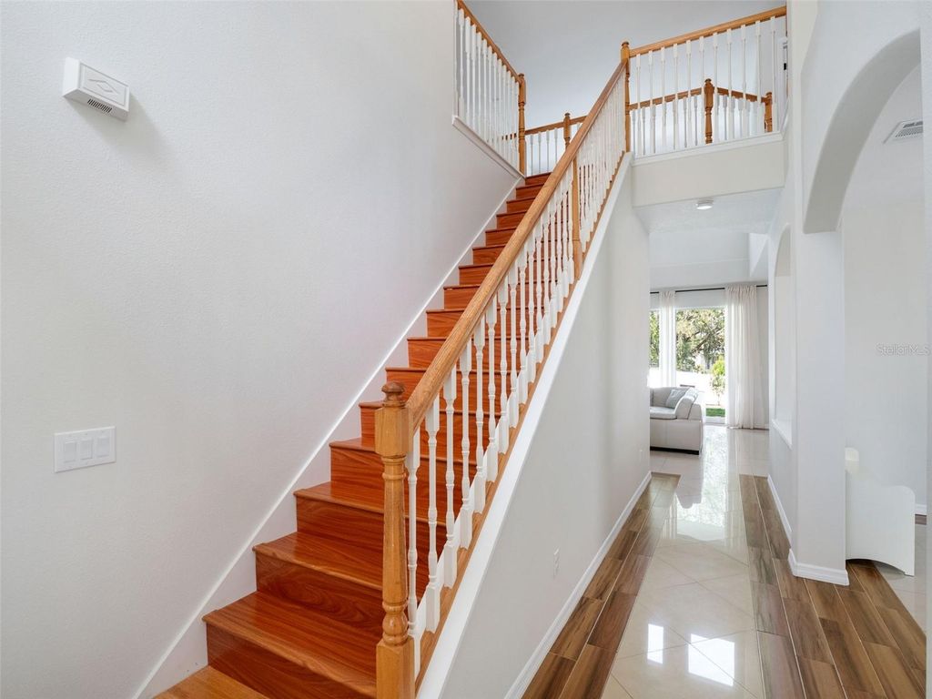 Image 22 of property listing at 13156 HATHERTON CIRCLE, Orlando, FL 32832