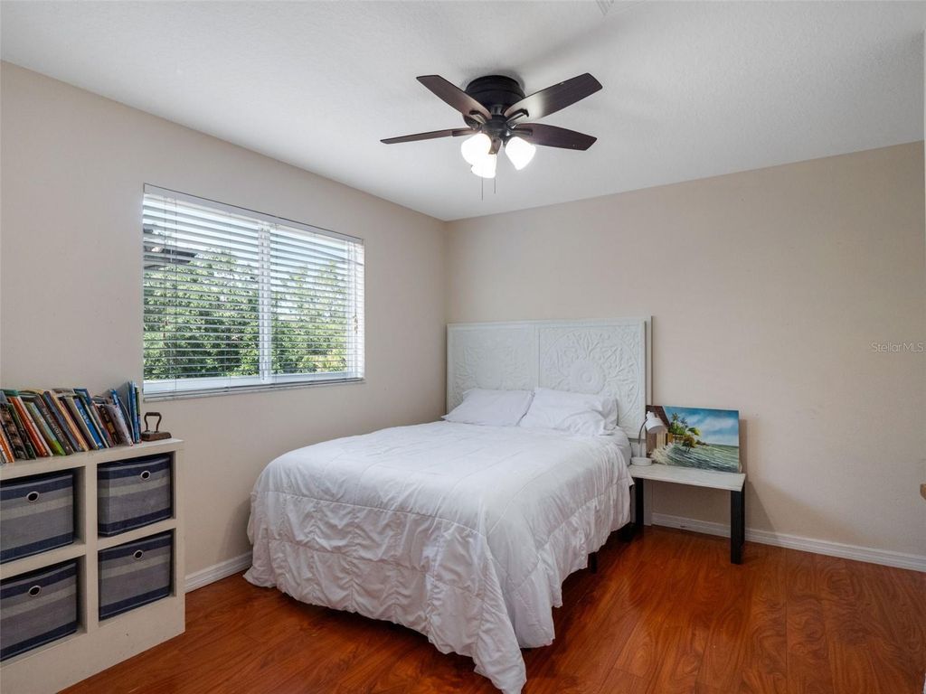 Image 30 of property listing at 13156 HATHERTON CIRCLE, Orlando, FL 32832