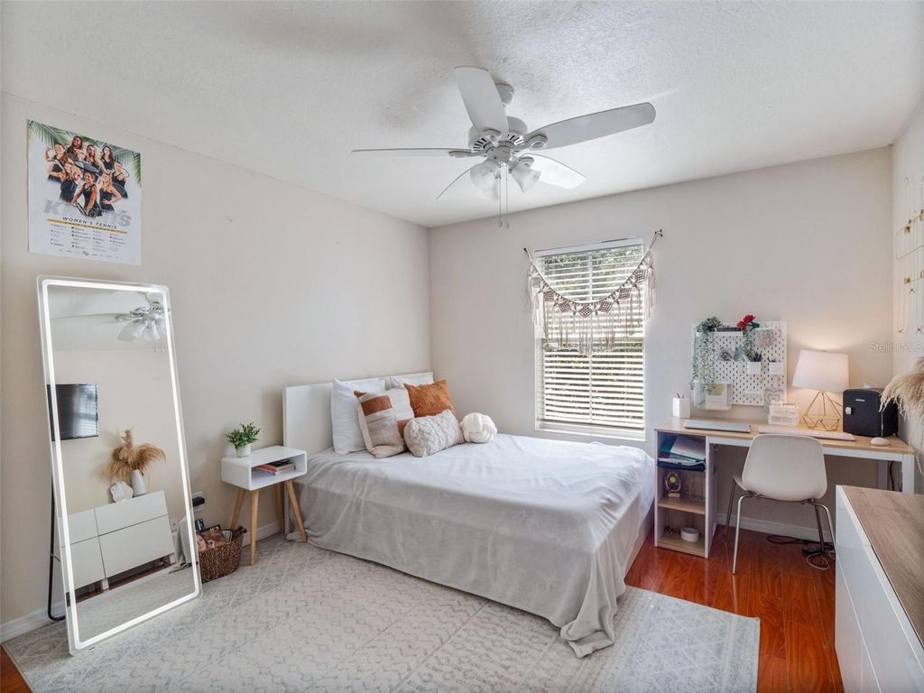 Image 31 of property listing at 13156 HATHERTON CIRCLE, Orlando, FL 32832