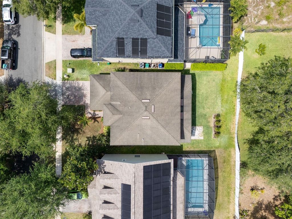 Image 44 of property listing at 13156 HATHERTON CIRCLE, Orlando, FL 32832