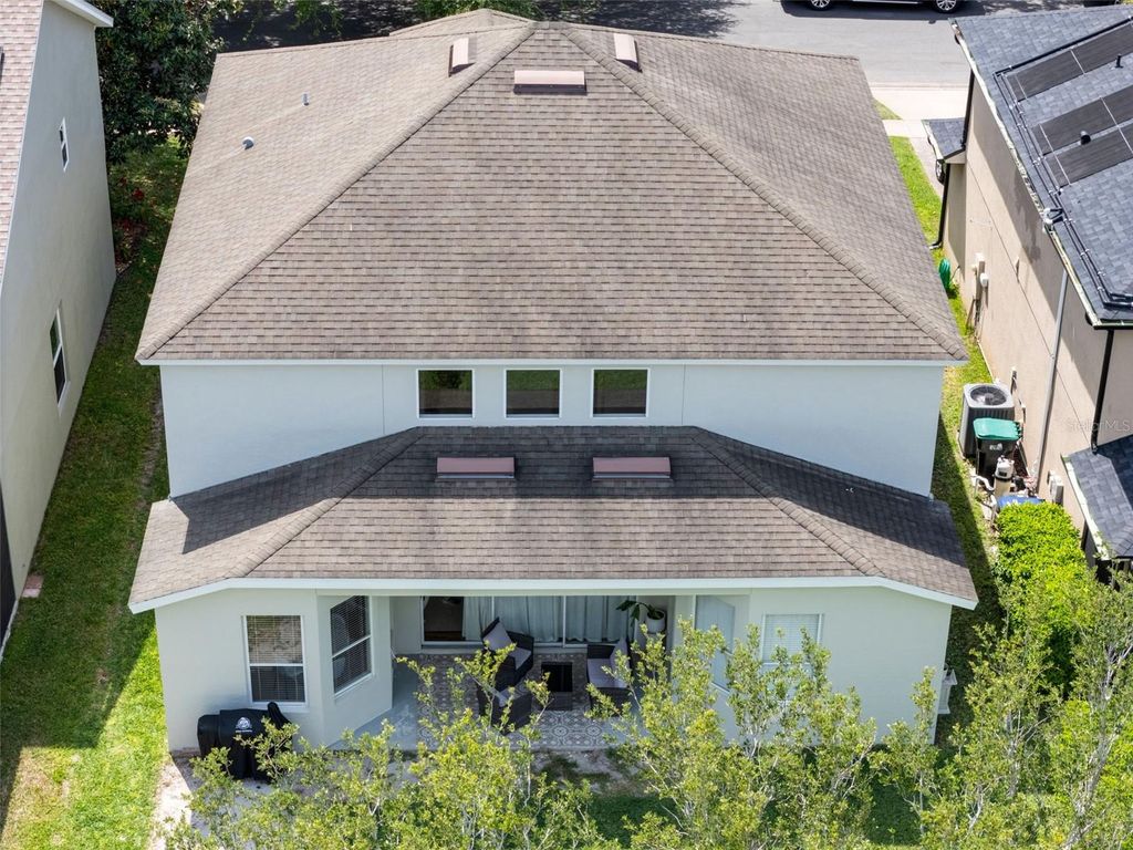 Image 45 of property listing at 13156 HATHERTON CIRCLE, Orlando, FL 32832