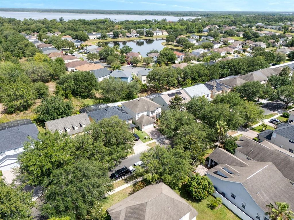 Image 47 of property listing at 13156 HATHERTON CIRCLE, Orlando, FL 32832