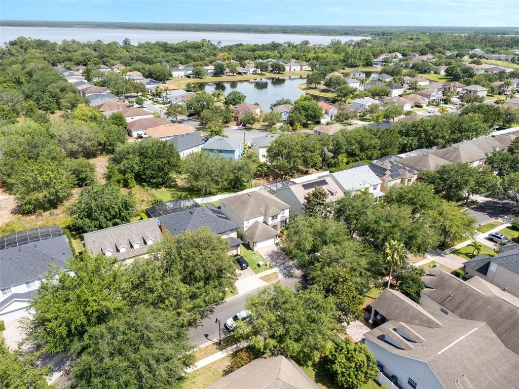 Image 48 of property listing at 13156 HATHERTON CIRCLE, Orlando, FL 32832