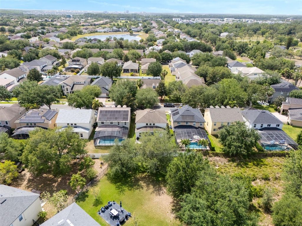 Image 52 of property listing at 13156 HATHERTON CIRCLE, Orlando, FL 32832