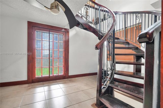 300 SW 123rd Ave, Miami, FL 33184