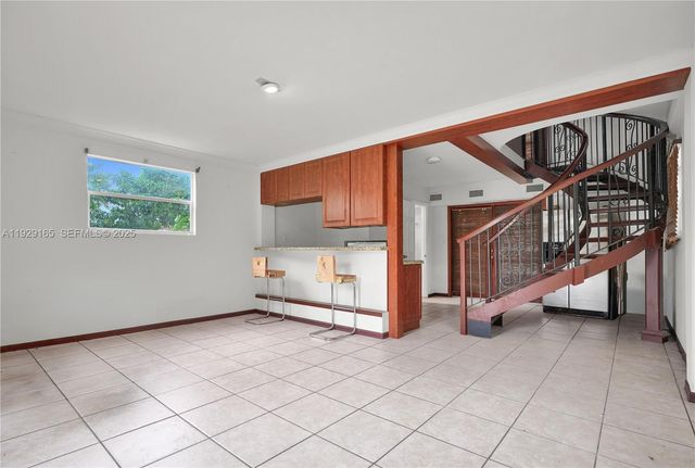 300 SW 123rd Ave, Miami, FL 33184