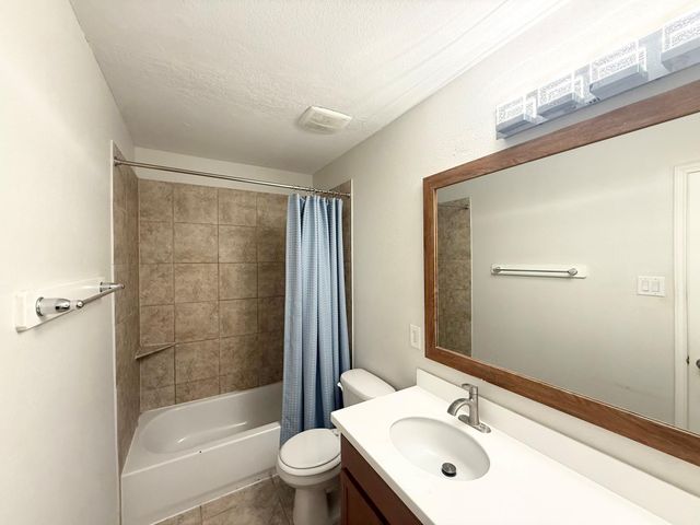 2311 Lakecrest Town Drive, Katy, TX 77493
