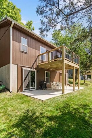 38 S Lakeside Circle, Linn Valley, KS 66040